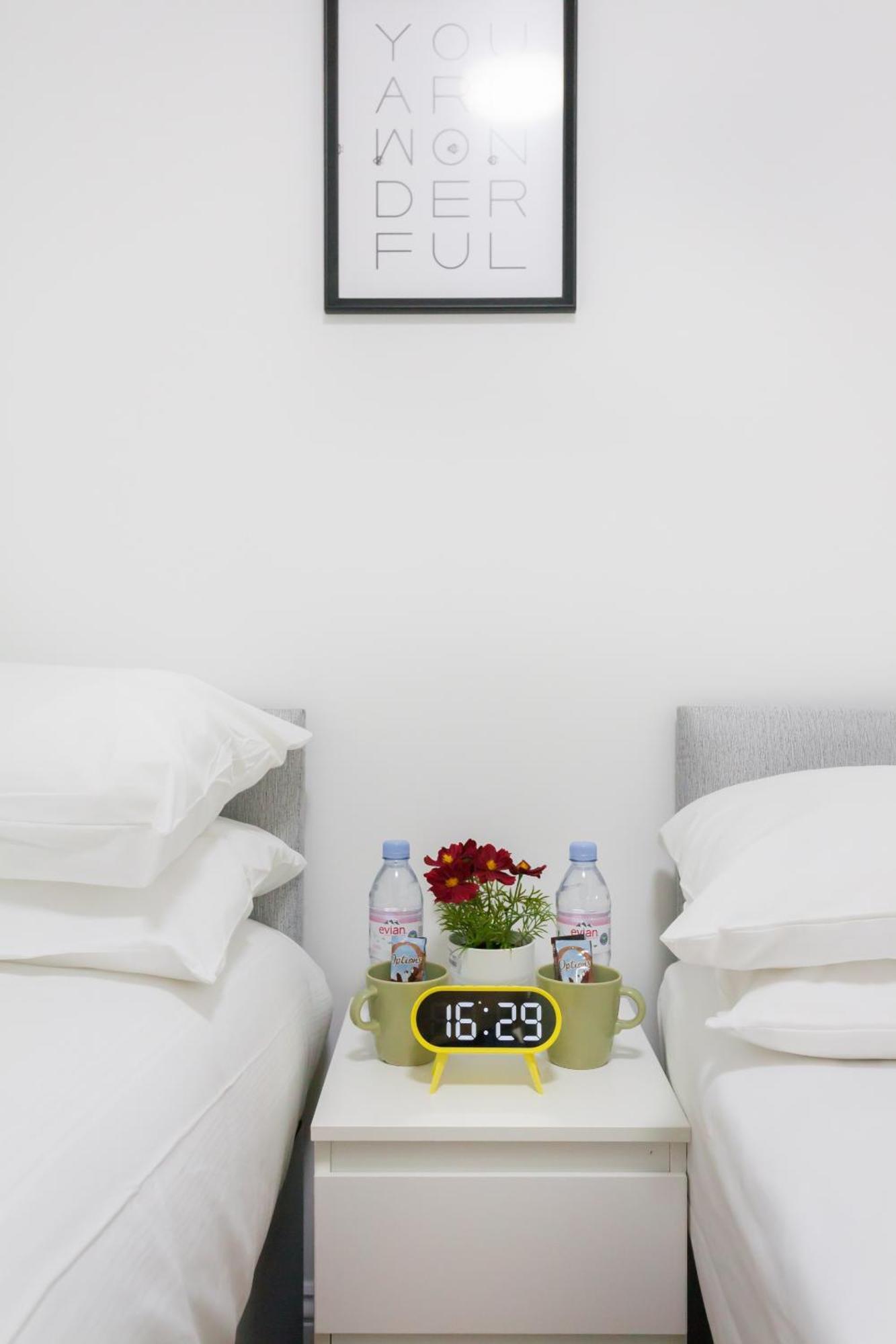 Eurostar Budget Rooms - Next To Kings Cross & Eurostar Train Station ロンドン エクステリア 写真