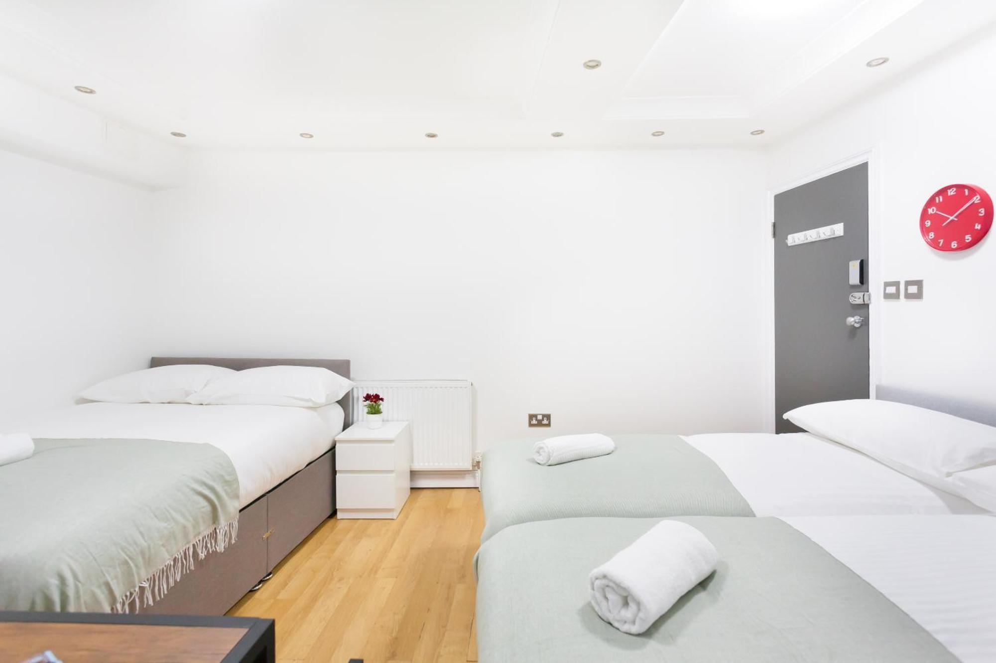 Eurostar Budget Rooms - Next To Kings Cross & Eurostar Train Station ロンドン エクステリア 写真
