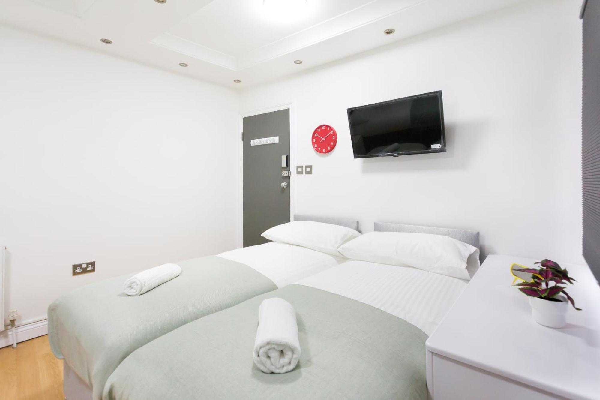 Eurostar Budget Rooms - Next To Kings Cross & Eurostar Train Station ロンドン エクステリア 写真