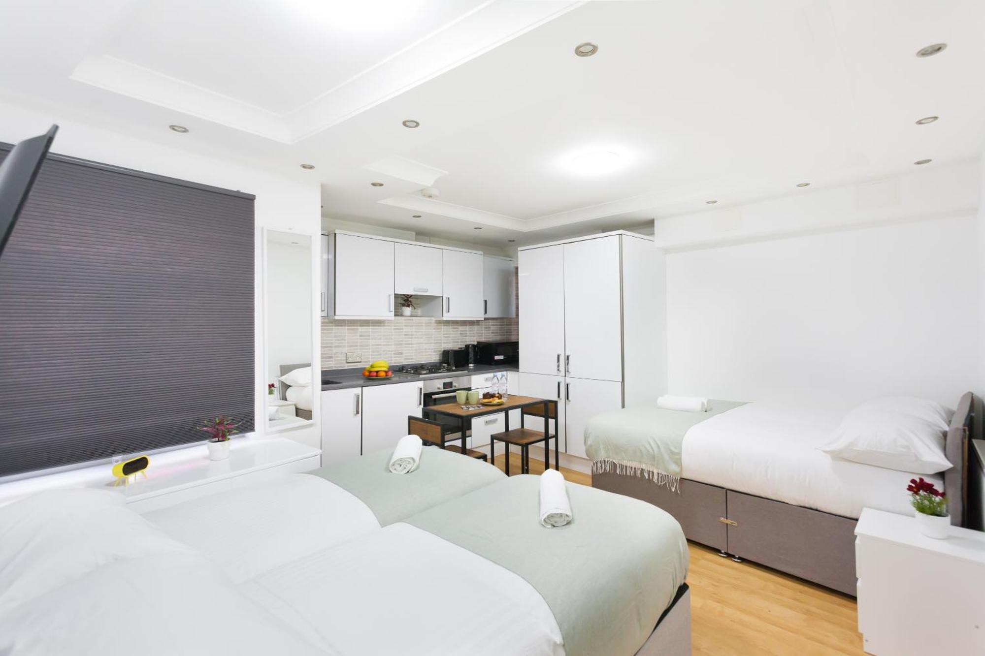 Eurostar Budget Rooms - Next To Kings Cross & Eurostar Train Station ロンドン エクステリア 写真