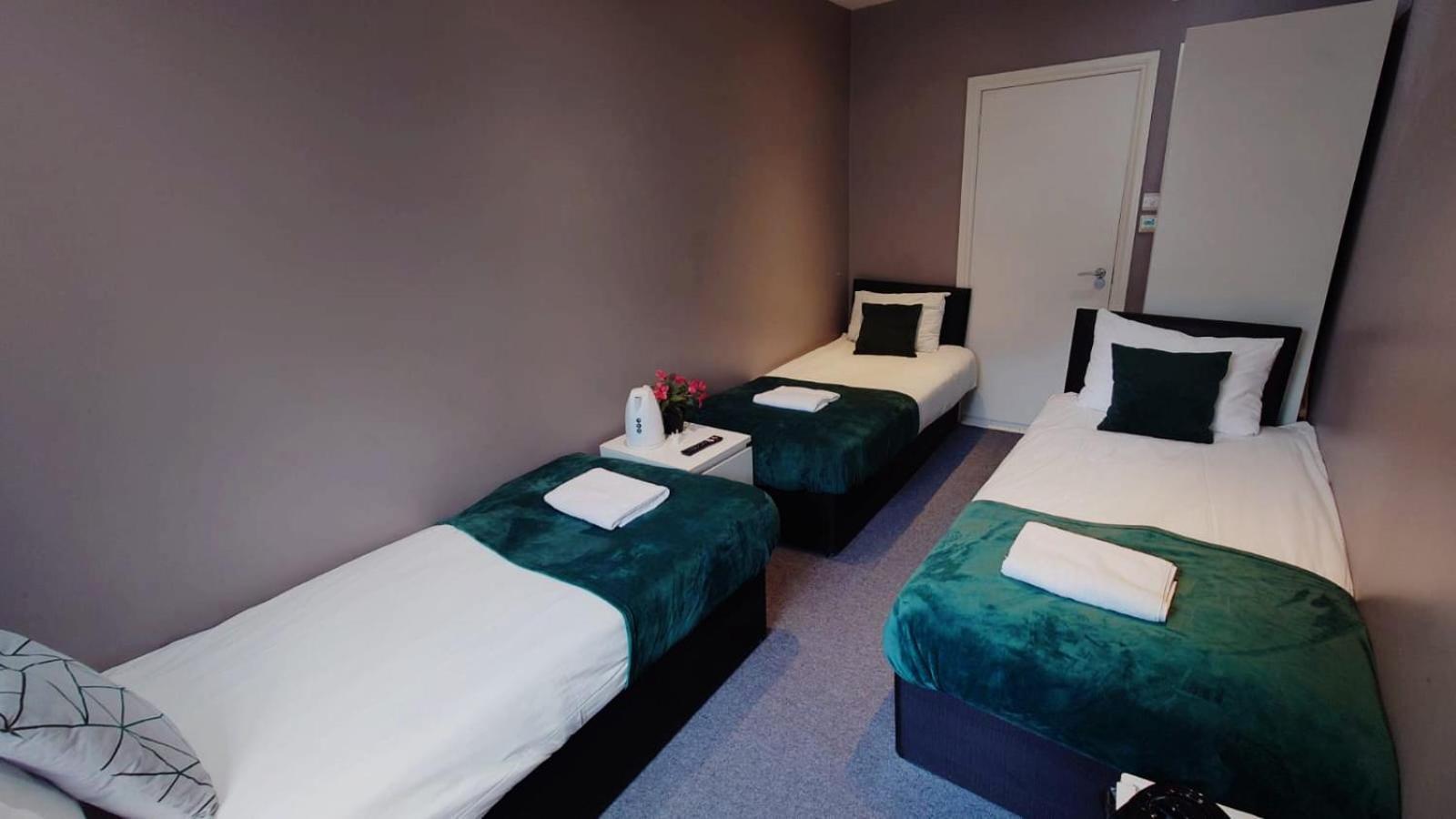 Eurostar Budget Rooms - Next To Kings Cross & Eurostar Train Station ロンドン エクステリア 写真